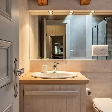 Casa Funivia, Immersa Nel E Vicina Al Centro Di Cortina