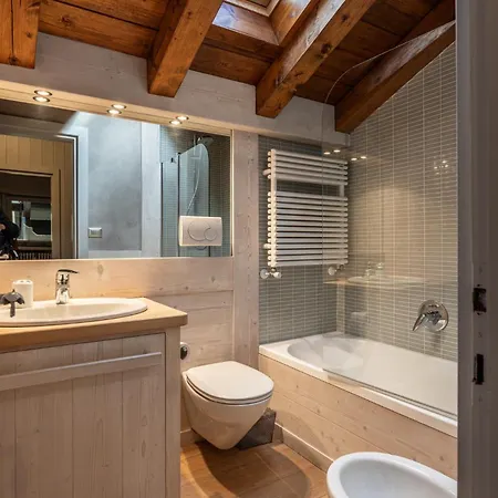 Casa Funivia, Immersa Nel E Vicina Al Centro Di Cortina * Cortina d'Ampezzo