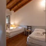 Casa Funivia, Immersa Nel E Vicina Al Centro Di Cortina 아파트 코르티나 담페조