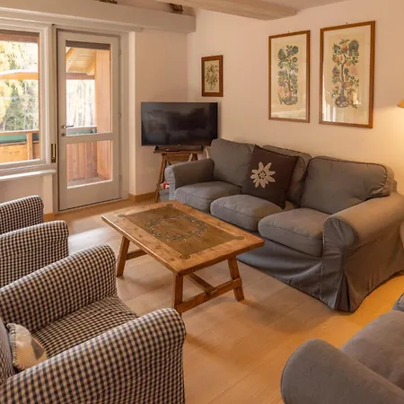 Casa Funivia, Immersa Nel E Vicina Al Centro Di Cortina 아파트